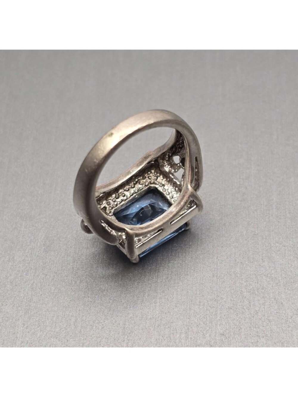 Vintage Sterling Silver Blue Topaz Ring Size 6 Emerald Cut Statement Piece Signe - Picture 9 of 14